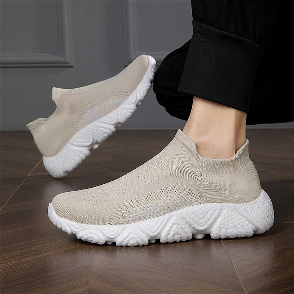 Vintage And Collectible - Flatform-Aussehen erhöht Vintage-Turnschuhe, flache Schuhe, schwarze