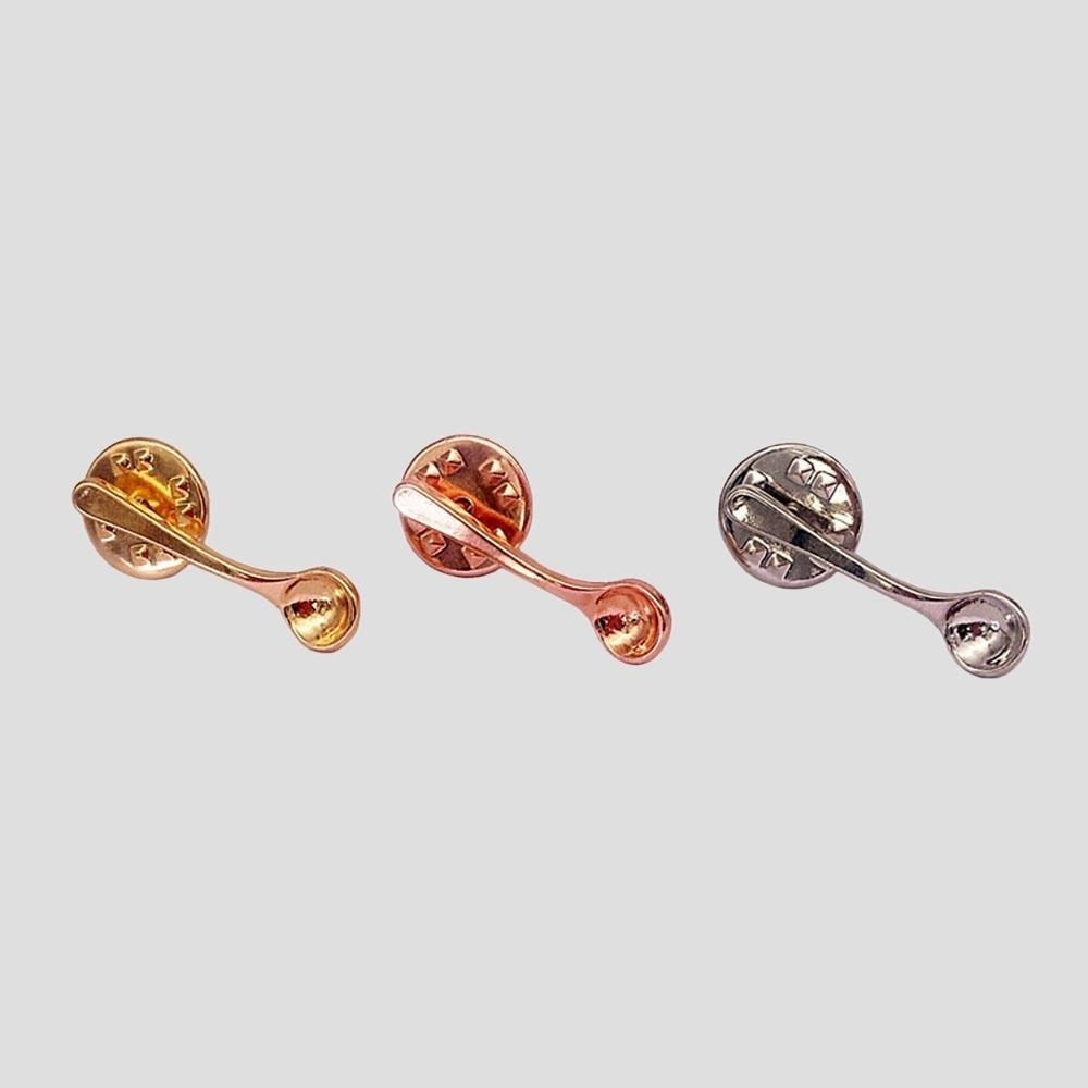 Neue niedliche Design-Brosche  – Vintage Collectible Pins Bewertung und Preis