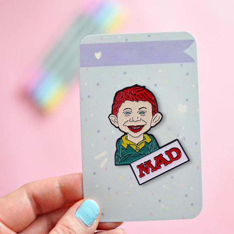 MAD Magazin Alfred E. Neuman E – Vintage Collectible Pins Bewertung und Preis