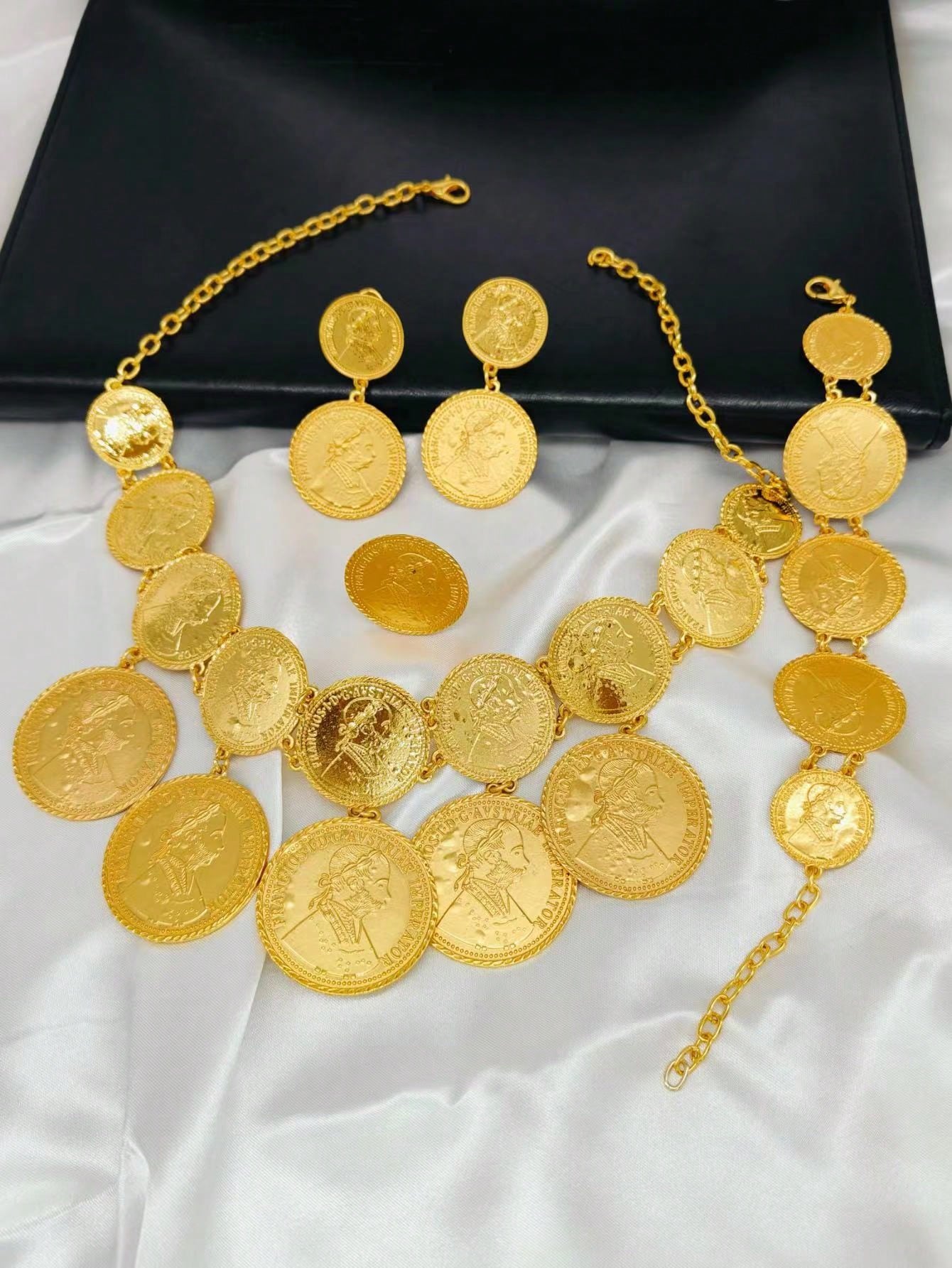 Trendy Nigerian Dubai Gold Far – Vintage Collectible Coins Bewertung und Preis
