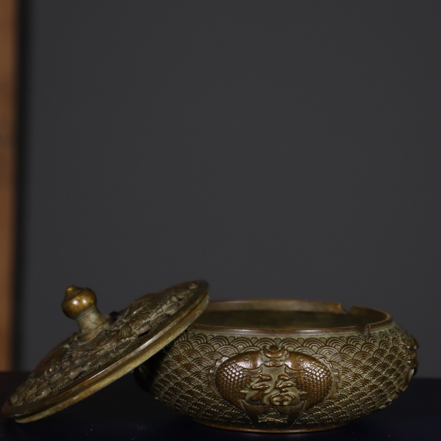 Antiker Aschenbecher aus reine – Vintage Collectible Ashtrays Bewertung und Preis